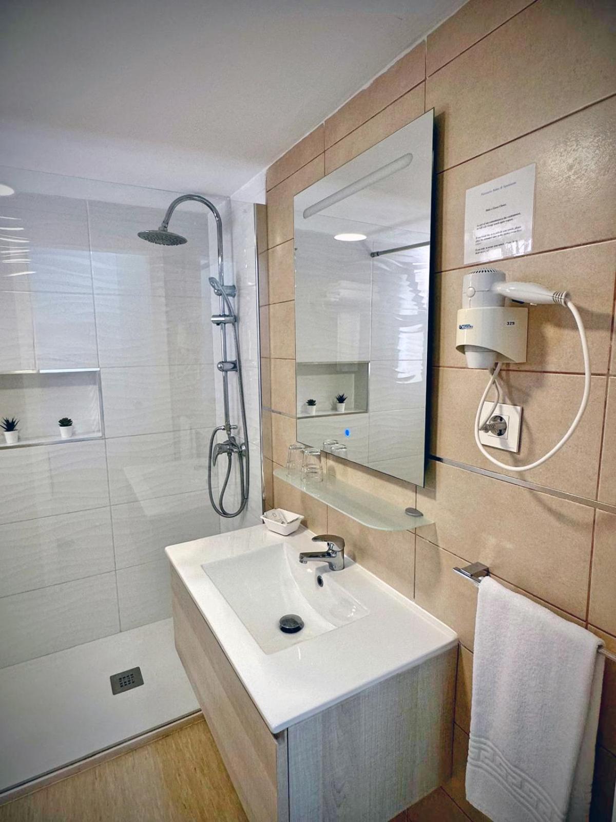 Apartamentos Portonovo Пуерто Рико Екстериор снимка