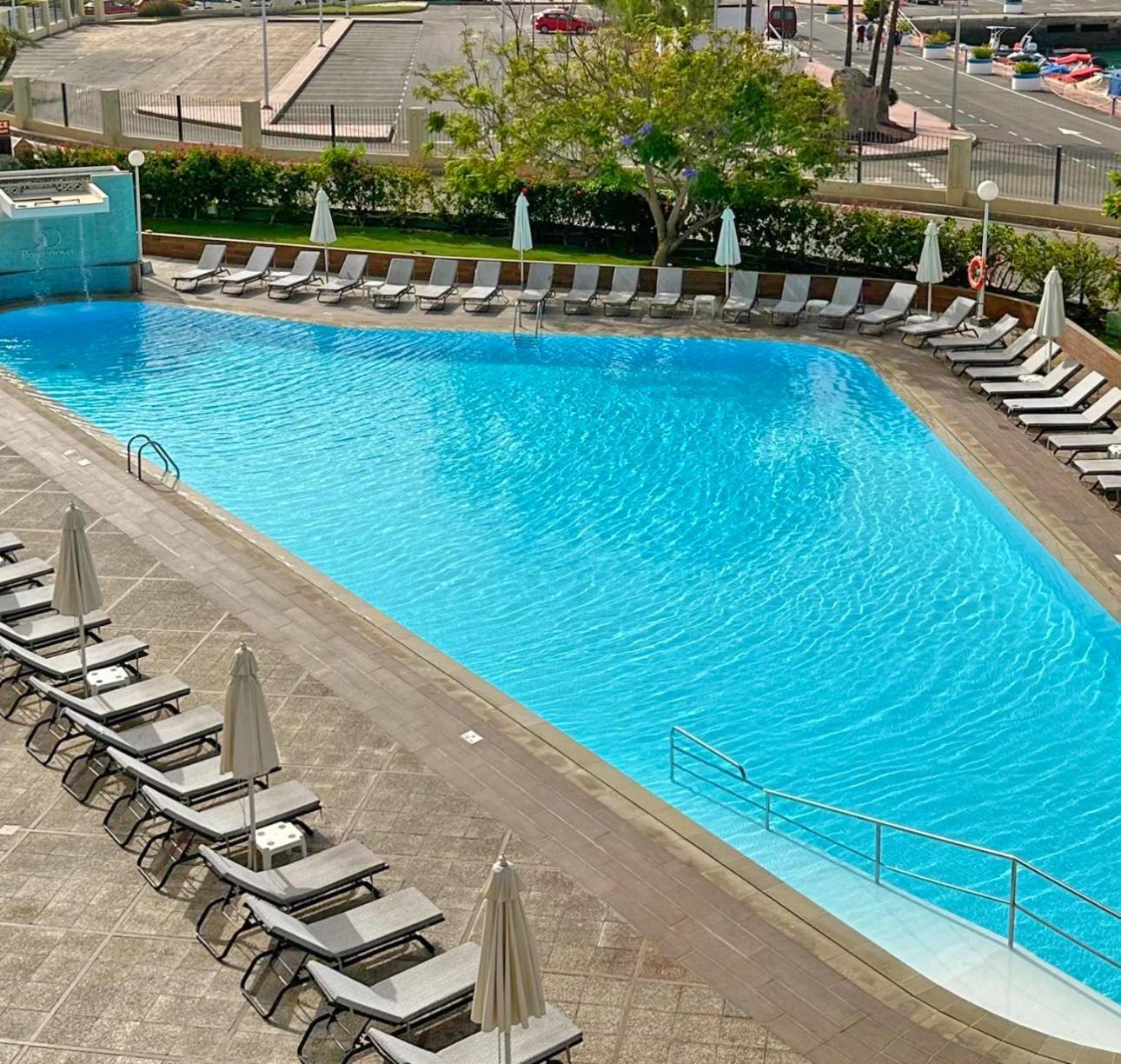 Apartamentos Portonovo Пуерто Рико Екстериор снимка